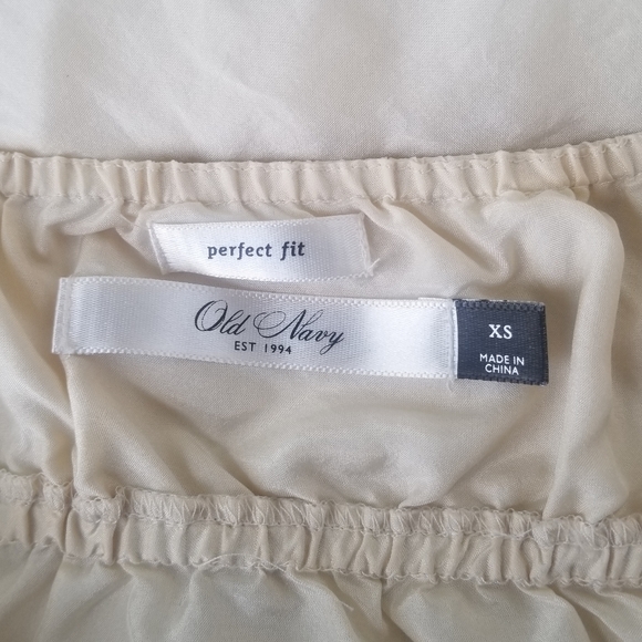 XS Old Navy cream top w sequins - Picture 11 of 13